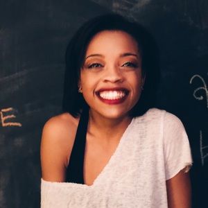 Meet your Posher, Alexis